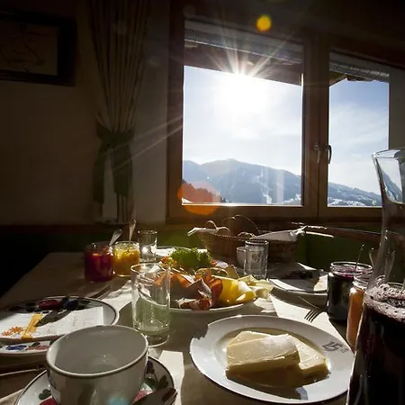 Holzhackerstube Guest house 3*