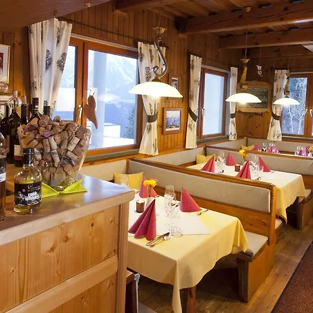 Holzhackerstube Pensjonat Schladming