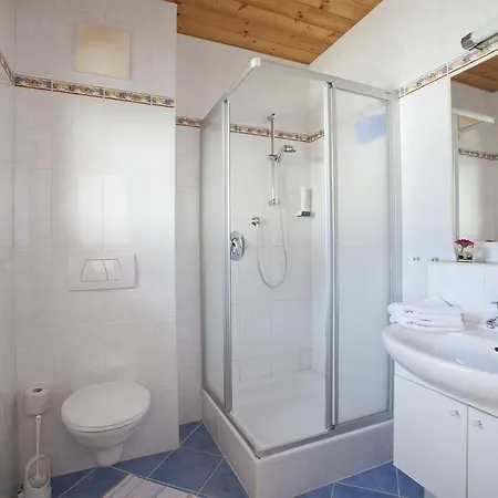 Guest house Holzhackerstube 3*